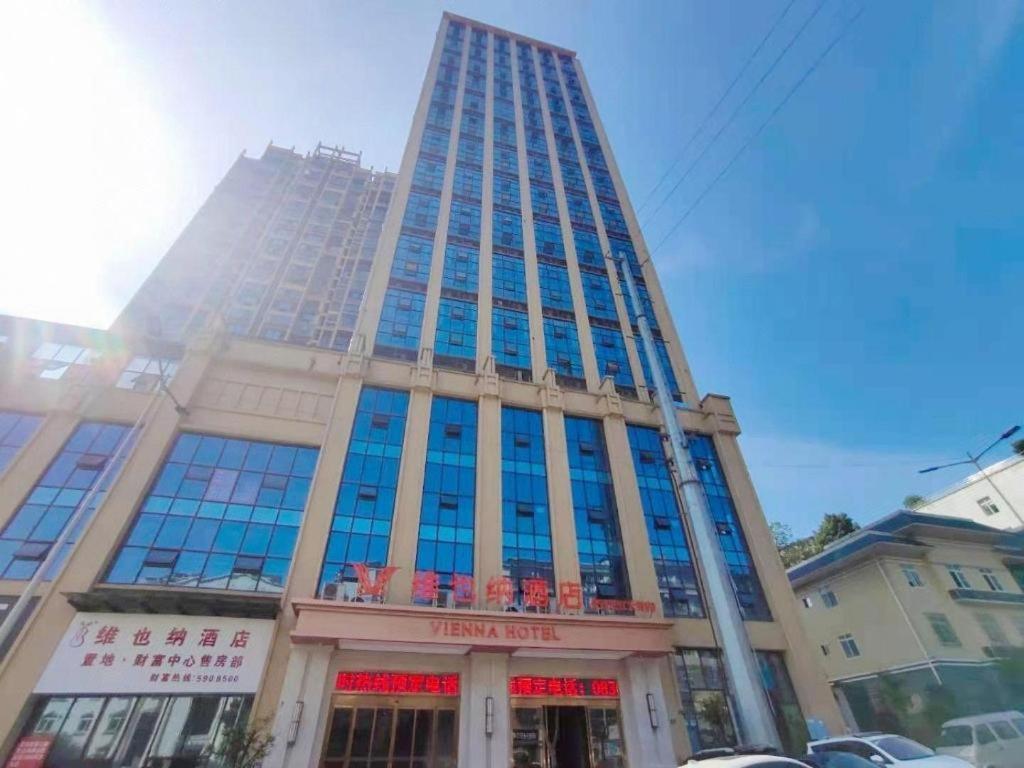 Vienna Hotel Sichuan Hejiang Yangtze River Bridge 泸州 外观 照片